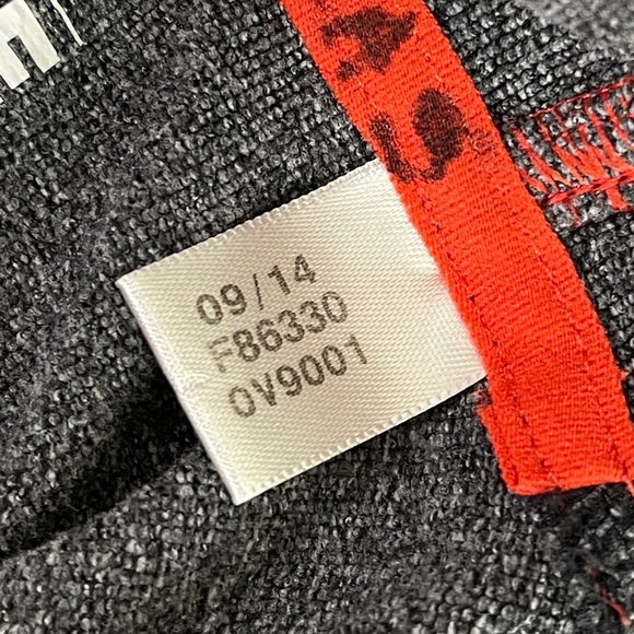 Adidas Men’s Gray Sweater/Hoodie Size Medium Sporty Trendy, Athletic Style - Picture 9 of 14